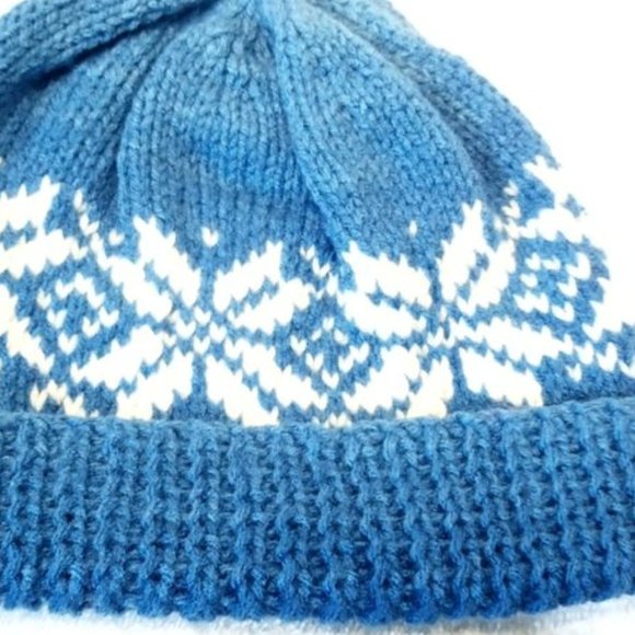Hand Crafted Knit Beanie Cerulean Blue Snowflake Hat Ombre Essential Winter Wear - Picture 2 of 4